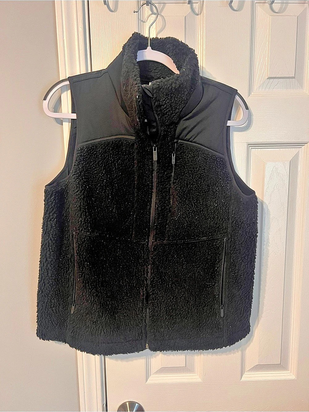 Lululemon Water-Repellent Fleece Hiking Vest Black Size 8